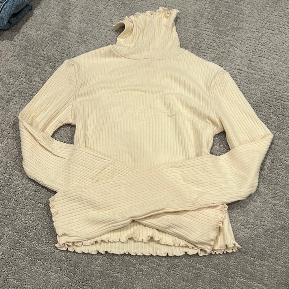 NWT turtle neck from urban outfitters